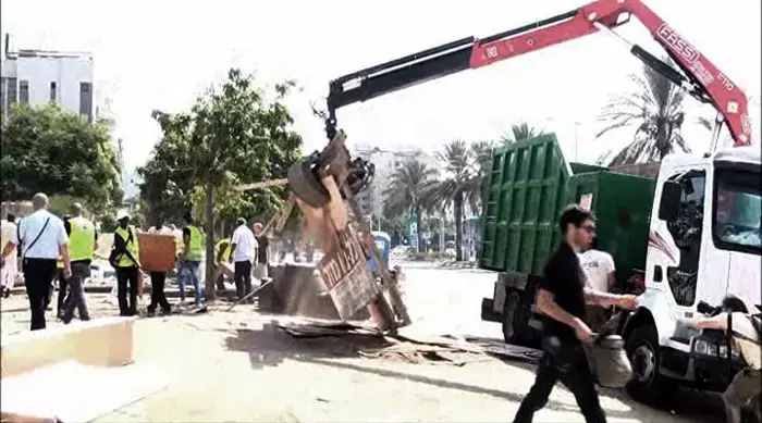 מאהל ג'סי כהן בחולון פונה: "הגיע צבא של שוטרים"