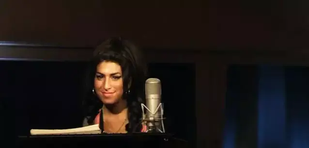 איימי וויינהאוס: שיר חדש נחשף - עם נאז