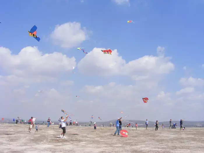 טבע האדם: 350,000 טיילו בגנים ובשמורות בחג