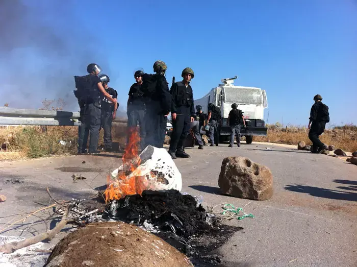 עוד לילה סוער בטובא זנגריה: 10 מפגינים נעצרו