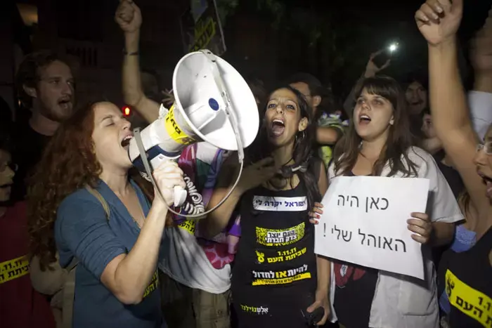 6 מפגיני מחאת הדיור נעצרו מול בית שטייניץ