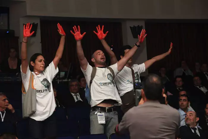 חברי לי זיתוני שיבשו נאום שר צרפתי: להסגיר הדורס