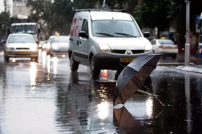 מזג האוויר: הגשם הגיע לביקור, מחר הוא כבר עוזב