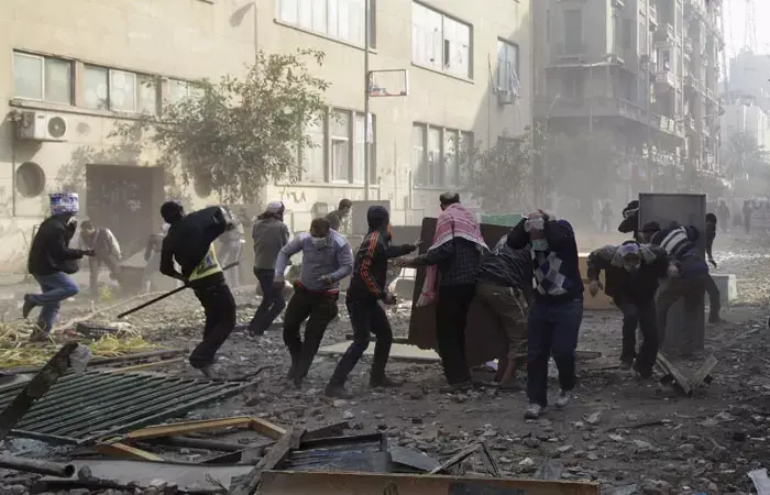 מהומות בתחריר: המפגינים התעמתו עם רוכלי הכיכר