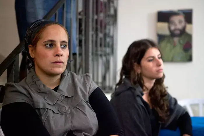 אלמנת הרוג בשריפה בכרמל: "שכחו מאתנו"