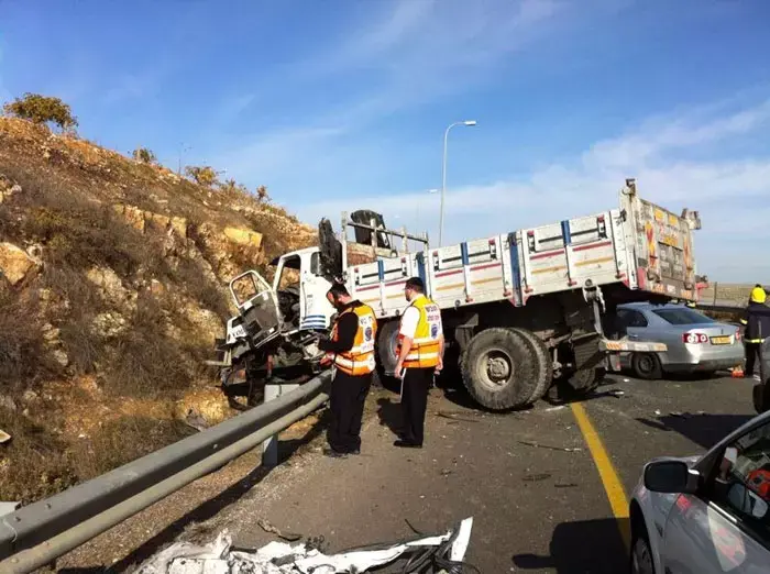 פצוע אנוש ו-17 פצועים קל בתאונה בעמק יזרעאל