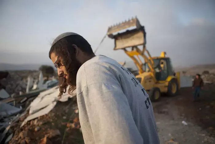 צה"ל נערך לפינוי רמת גלעד: "אף אחד לא מעל החוק"