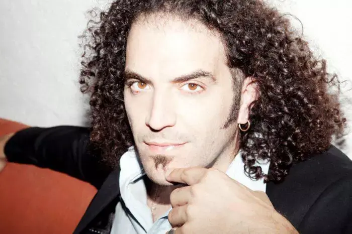 יא יא כהן אהרונוב עם קליפ חדש - "תמונה על הקיר"