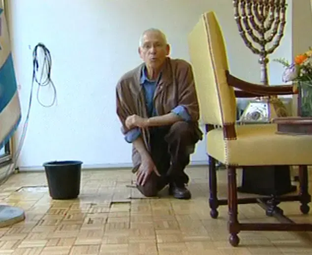 בית הנשיא הוצף בגשמים; פרס יעבור דירה