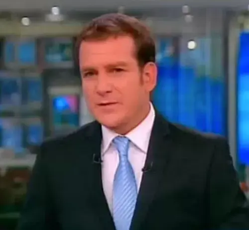 אולפן שישי: דני קושמרו פורש מהמירוץ להנחיית התוכנית