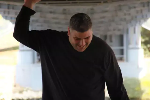 גלעד חושני - "מחפש"