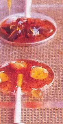 שוטרים חשודים בגניבת ממתקים בבריטניה