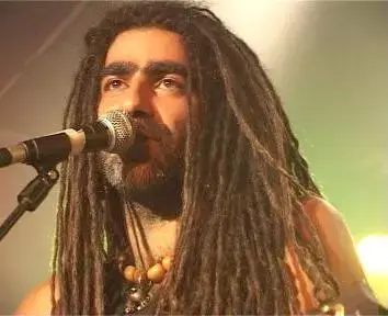 מוש בן ארי מקבל אלבום זהב