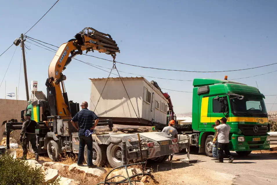 המבקר: "ליקויים חמורים בפינוי המאחז מגרון"