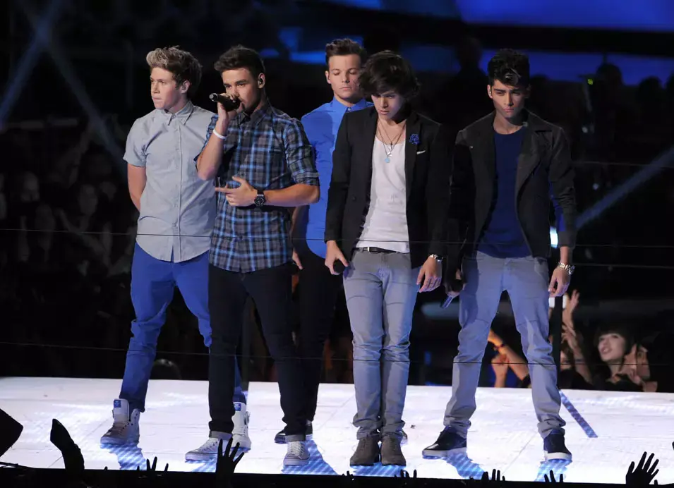 One Direction כבשו טקס את פרסי הוידאו של MTV