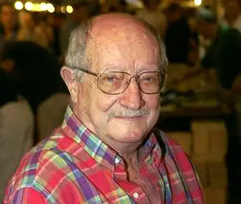 שר הבטחון יישא דברים לזכרו של חיים חפר