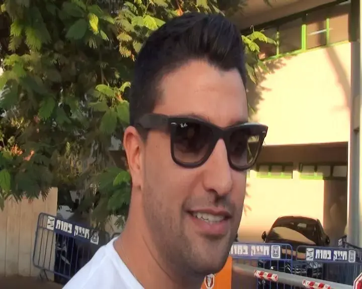 האם כתב האישום יפגע בקריירה של משה פרץ?