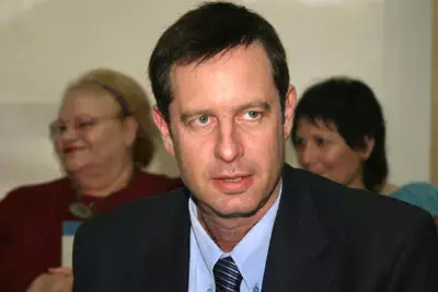 אופיר פינס מגיע לווידאו צ&rsquo;ט בוואלה! בחירות