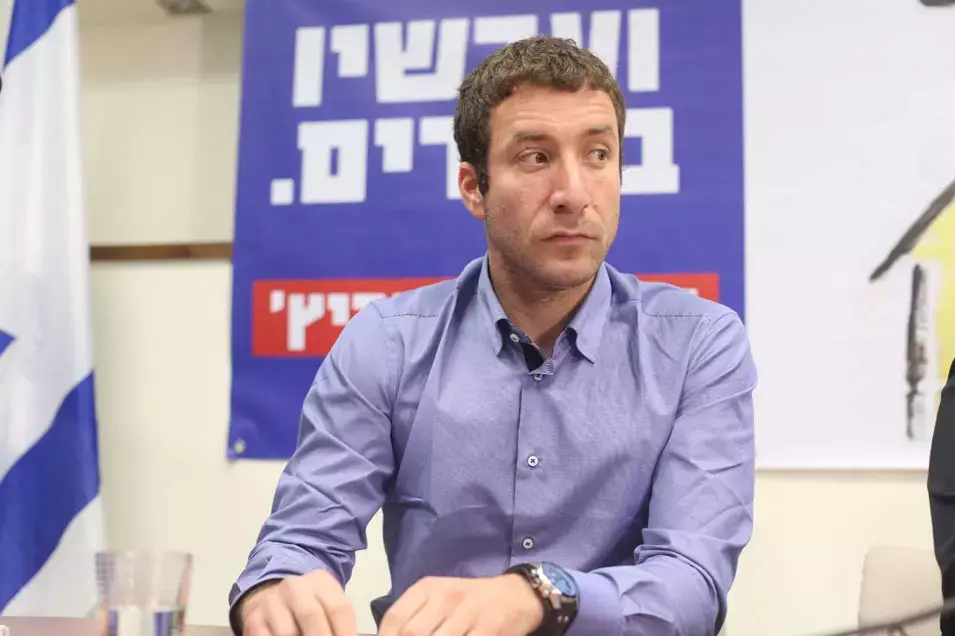איציק שמולי יצא מהארון: "לא אשתוק עוד, זו הקהילה שלי"