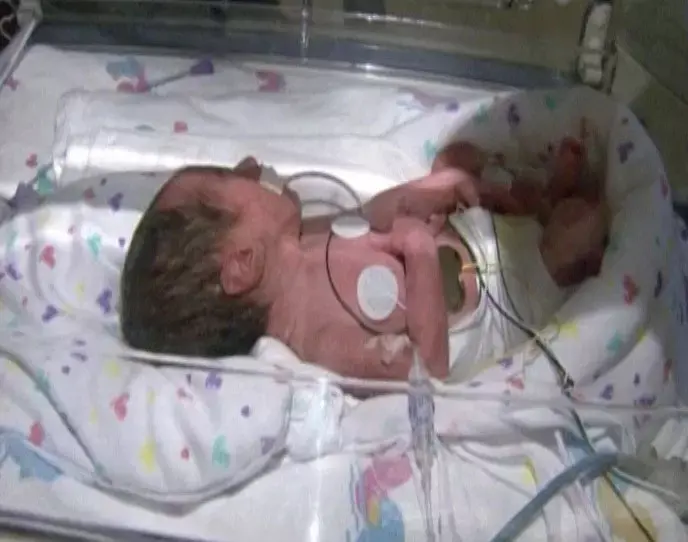 בעצב תלדי בנים: למה לידה של בן גורמת לסטרס גדול יותר אצל האם?