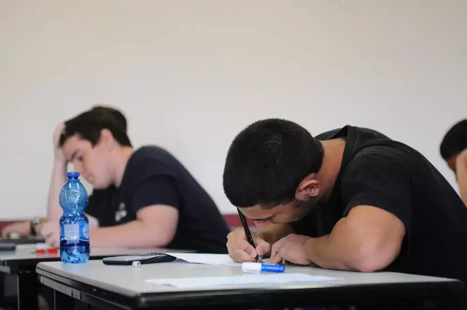 "השכבה בלחץ": 5 ימים לפני מועד ב' - ציוני הבגרויות לא פורסמו
