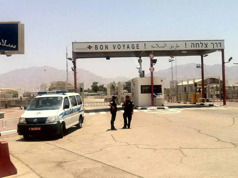 אבי העצור בירדן: "האפיפיור מגיע אז בני הוזנח"