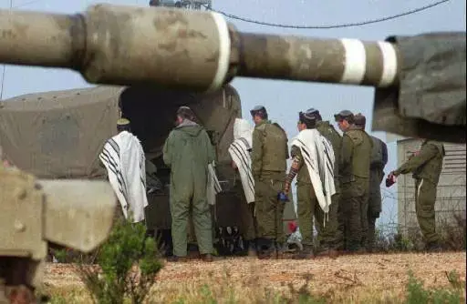 נשות חיילים חרדים בפנייה מרגשת לשרה שקד: "פעלי נגד המסיתים"