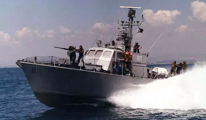 שריפה פרצה על ספינת חיל הים: 15 לוחמים נפגעו