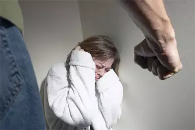 גבר שהורשע בתקיפת משפחתו לא יישלח למאסר
