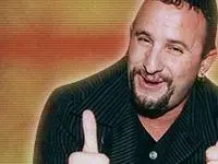 נאור ציון הורשע בתקיפת מוכרת קרפים