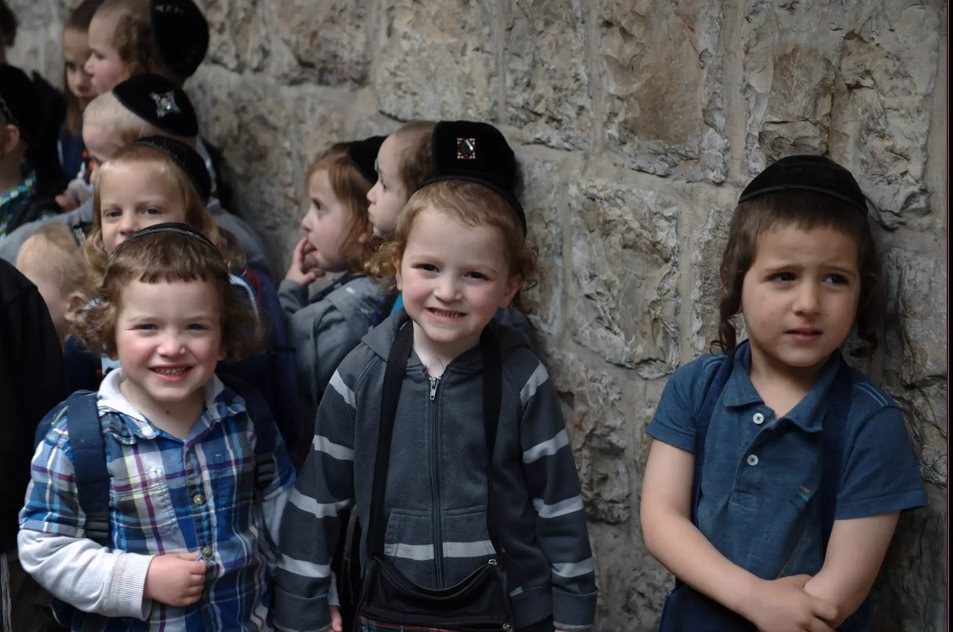 קייטנות חינם של משרד החינוך - לא לחרדים ולערבים