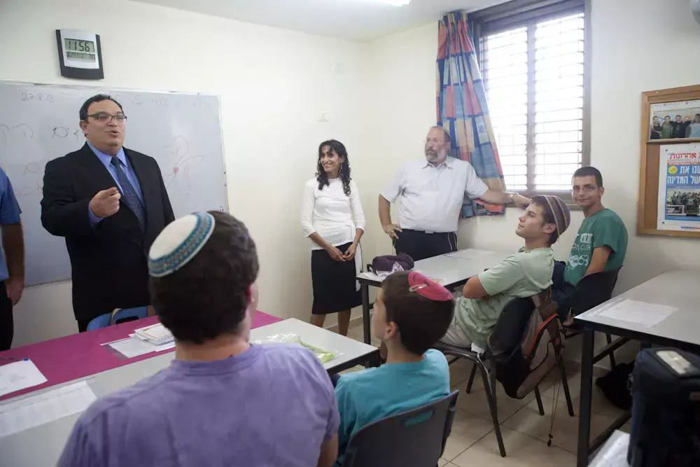 מוסדות הלימוד העצמאיים: "שר החינוך סוגר אותנו"