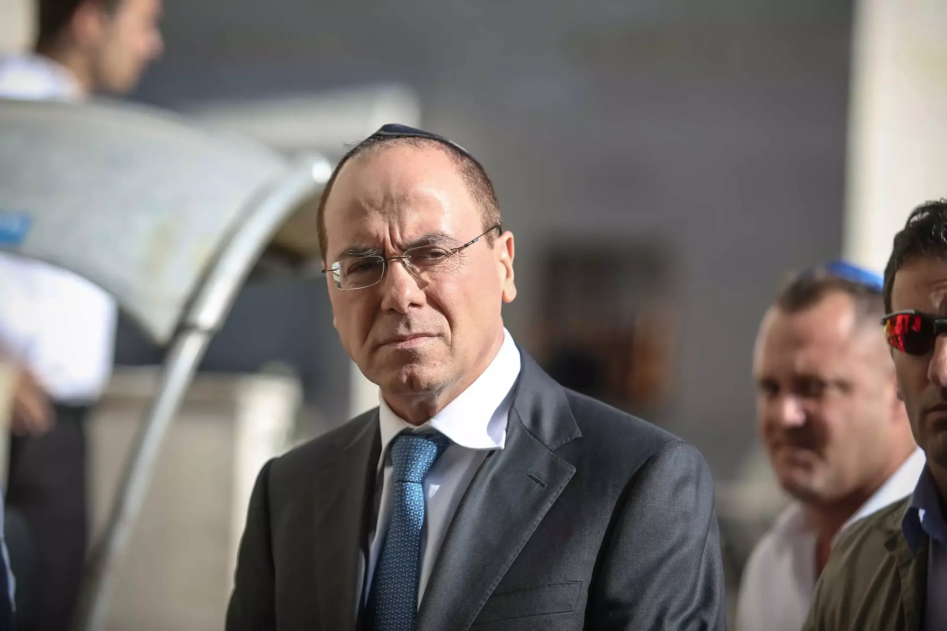 המשטרה מחפשת נשים נוספות שיתלוננו נגד השר שלום