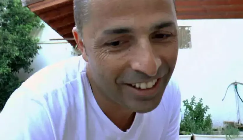 צפו: איך אמא של נדב אבוקסיס קיבלה את היציאה מהארון?