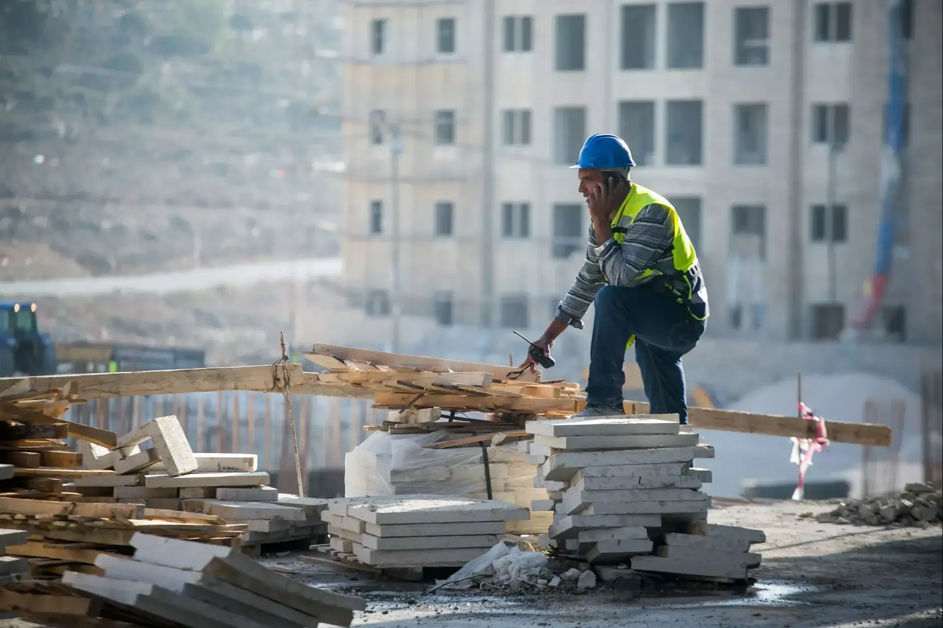 הפתרון למשבר הדיור: עובדים זרים