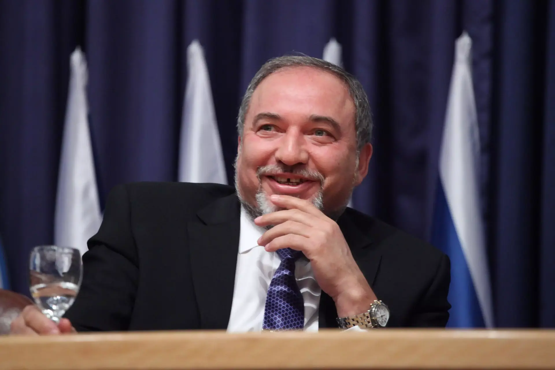 אפליה במשרד החוץ? רק שתי נשים בתפקידי מפתח