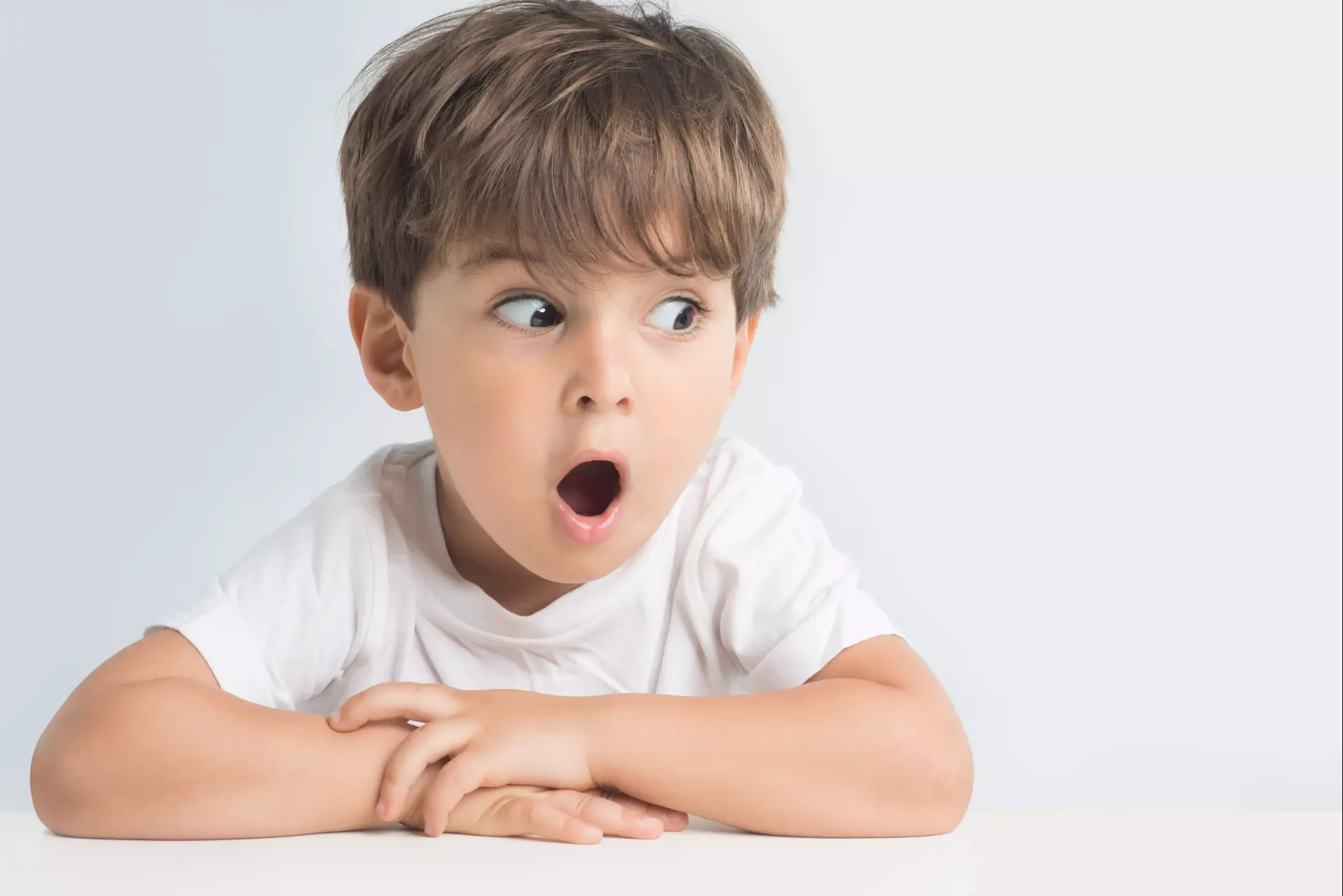 למה אתם מלמדים את הילדים שלכם לקלל?