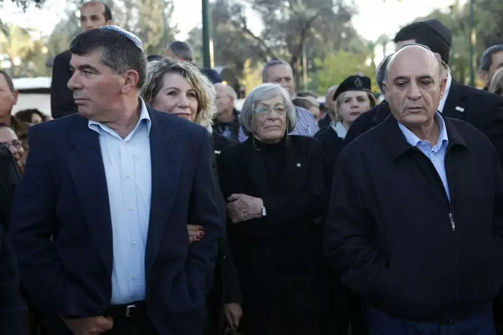 חשד: הדליף לאשכנזי מידע מסווג מלשכת ראש הממשלה