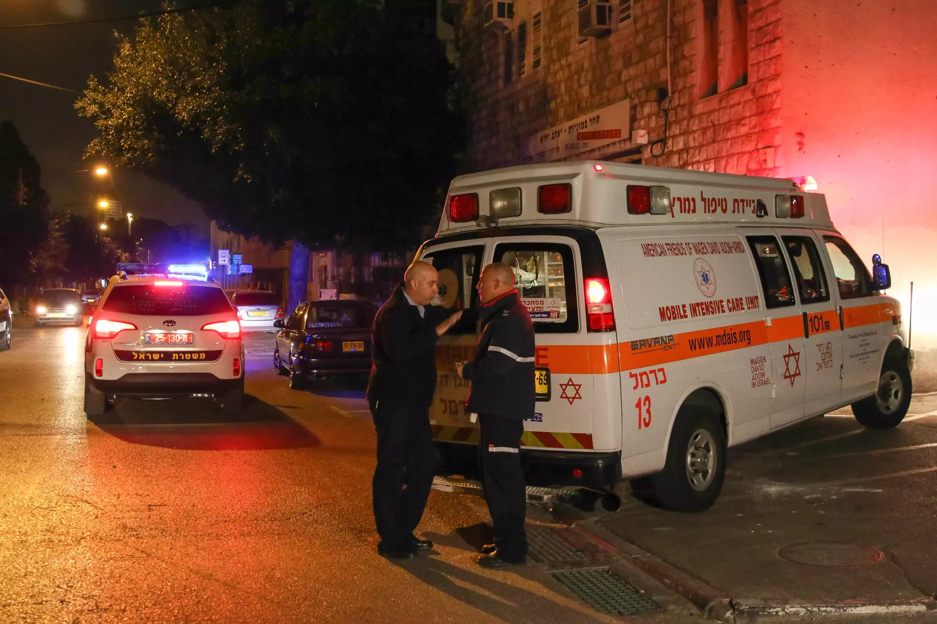 הולך רגל בן 30 נפצע קשה מפגיעת רכב ליד חדרה