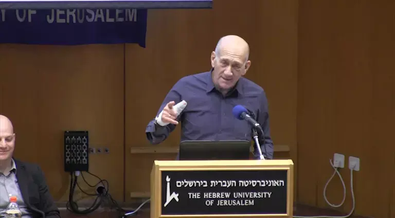 אולמרט: "מקווה שהאמריקנים ענו לפניות במייל שלי"