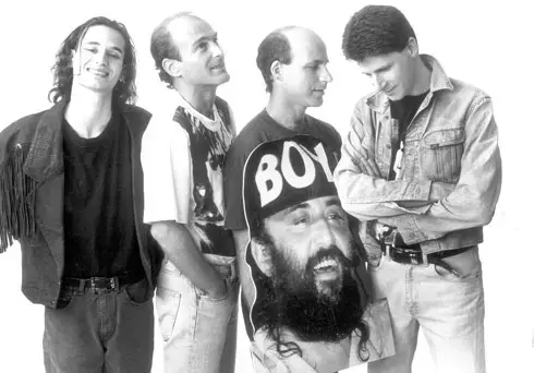 בכורה: שלושה שירים חדשים לאור כשדים. האזינו