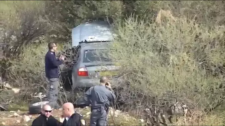 שוטרים פתחו באש לעבר רכב שפרץ מחסום בגליל, פצוע אנוש