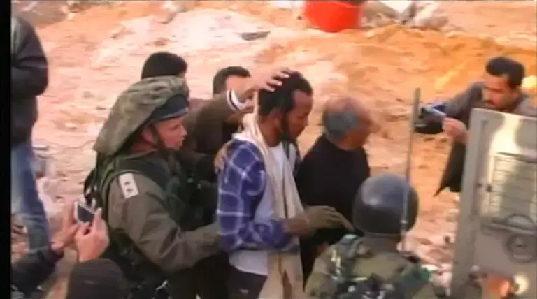 מתנחלים נכנסו לכפר פלסטיני, נלכדו - ושוחררו