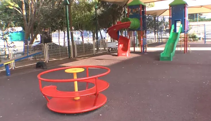 בדיקה קבעה: התינוקת שמתה בגן השעשועים נחנקה