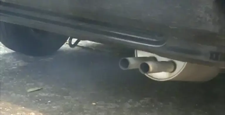 בת 15 מתה מהרעלת גז בזמן שעשתה סקס ברכב במוסך
