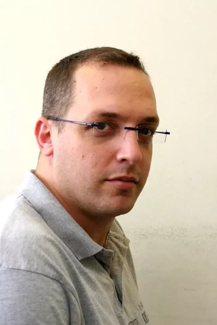איך לא יצאתי גזען?