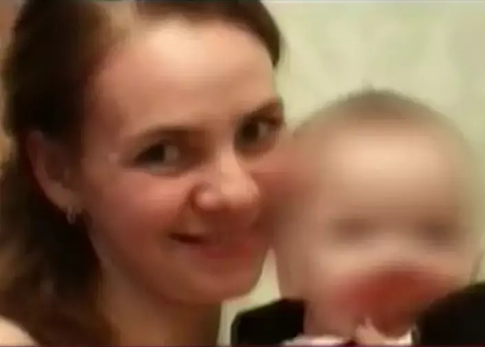 רוסיה: ראשה של מלכת יופי לשעבר נערף מול בנה
