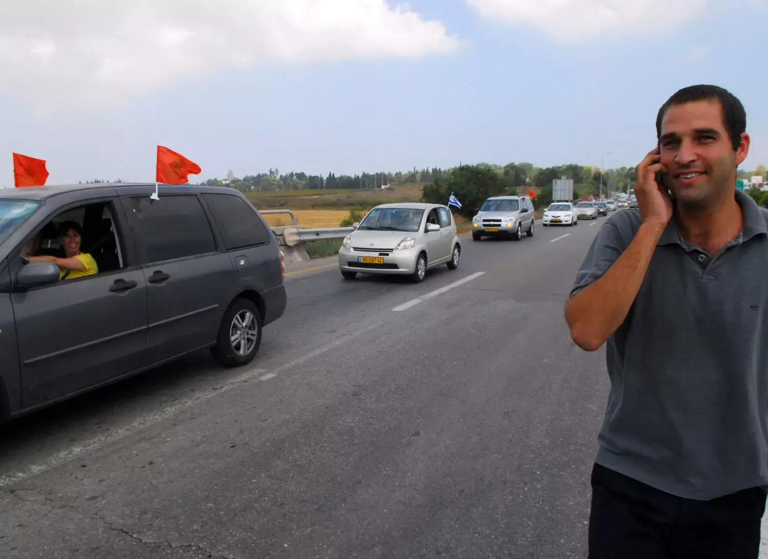 "אחד מהעם": האזרח שהביא מדינה שלמה לשדרות