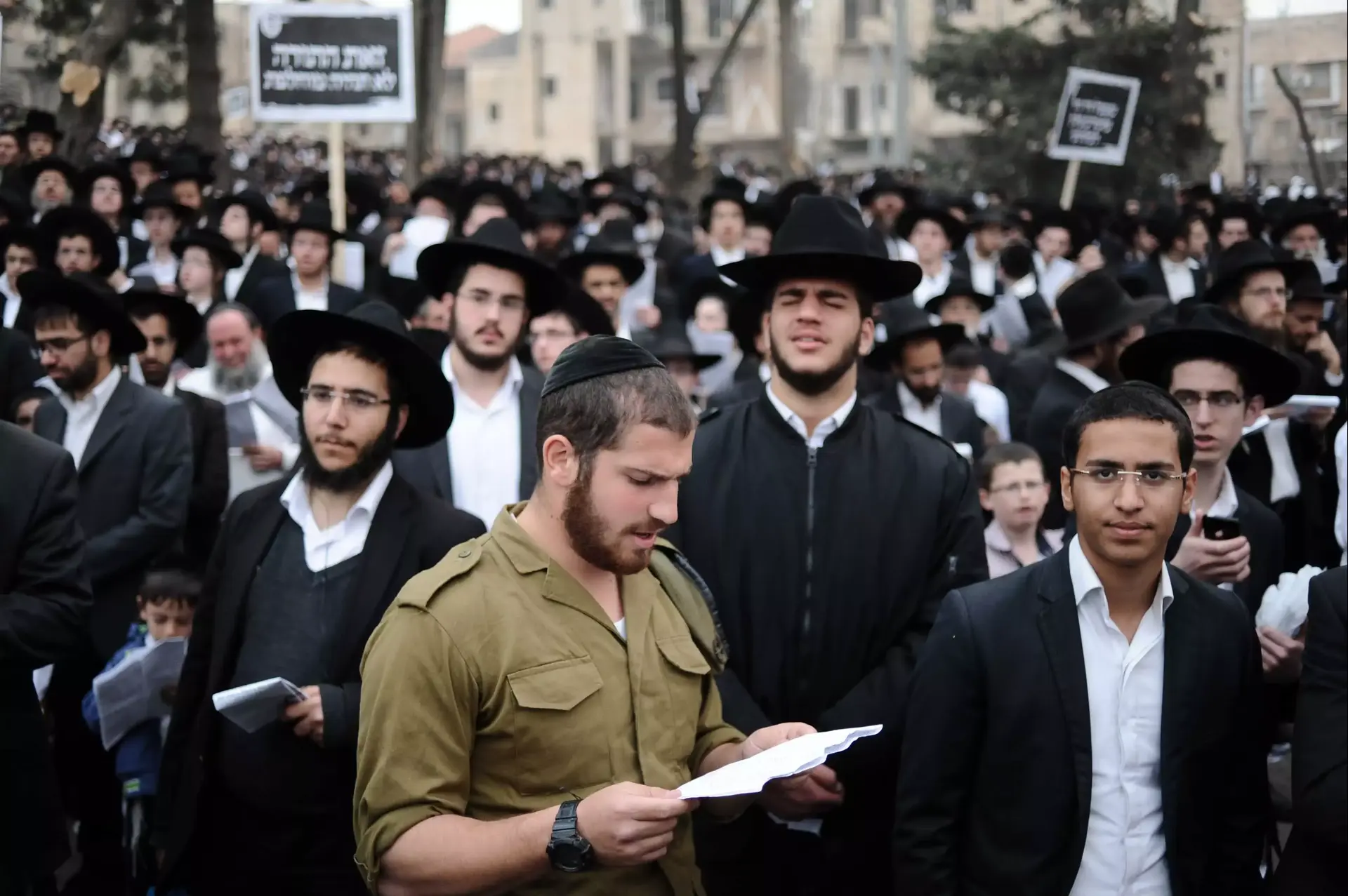 החרדים לקראת הכרעה גורלית: לנתק קשר עם צה"ל?