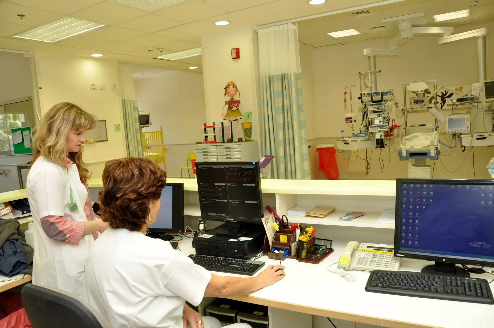 השופטת קבעה: חולה סרטן בן 14 יטופל, חרף סירובו